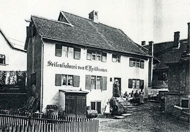 1858 - La fabrique de savon d’origine, à Heilbronn en Allemagne
— Quartier juif, Laupheim, Allemagne.